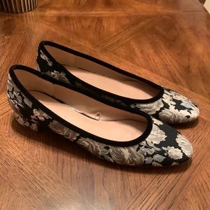 Zara low heel rounded flats floral print size 41 or 11